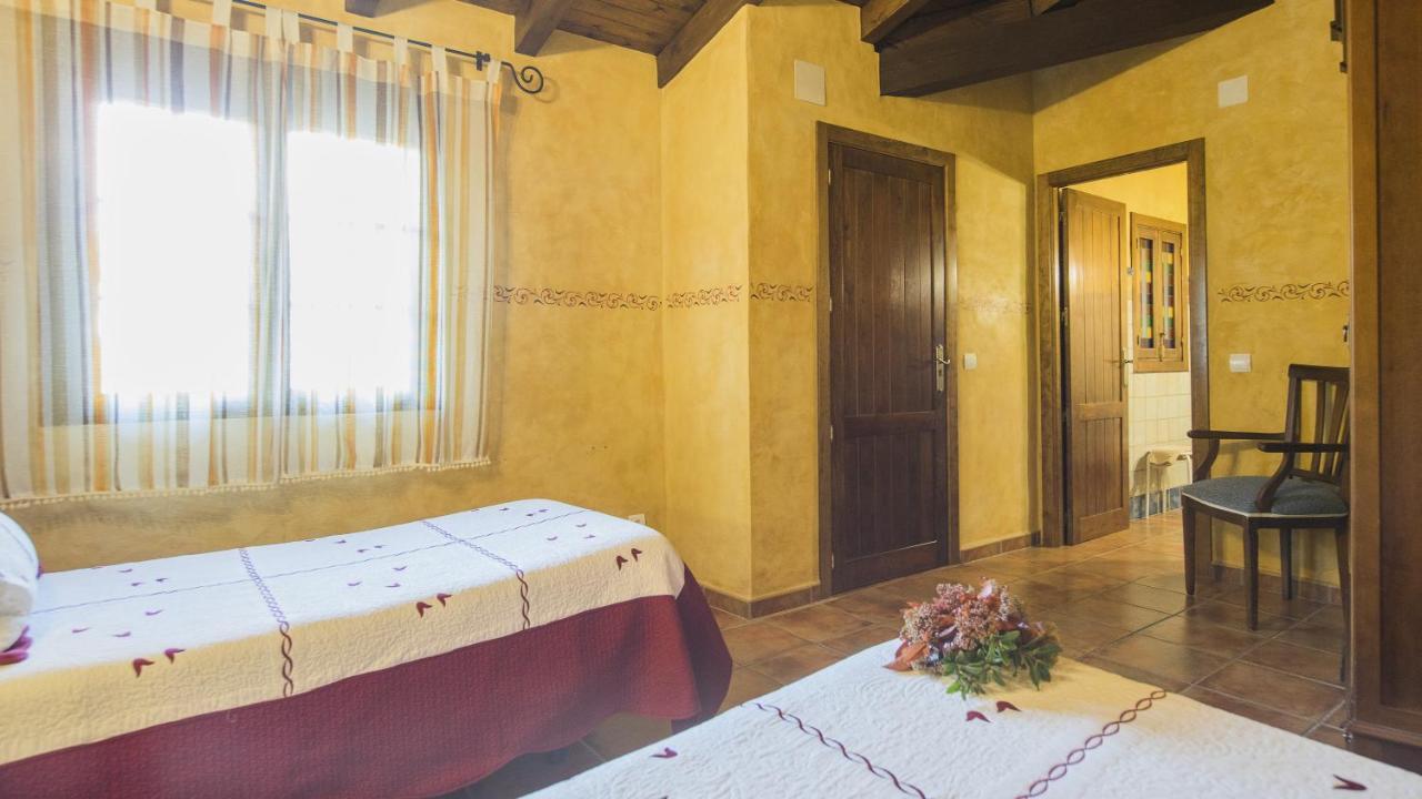 Los Laureles 2 Urda Exterior photo